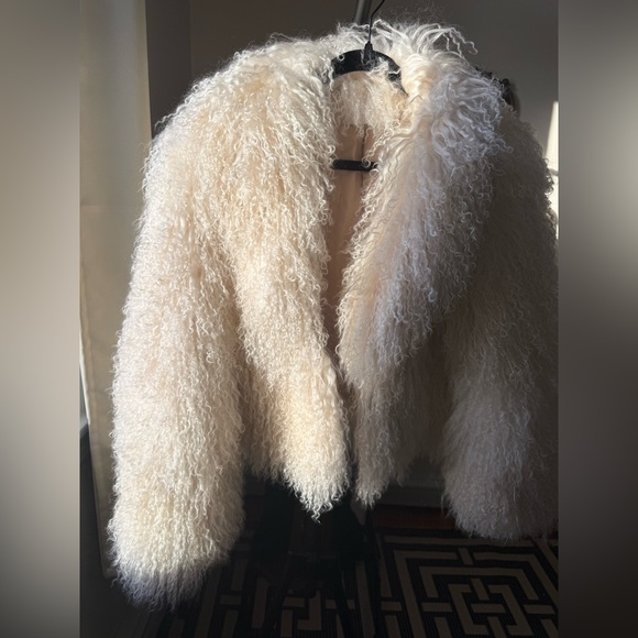 KOIR 100% pure Monogolian lamb Fur Coat ivory helsa revolve - Picture 4 of 15